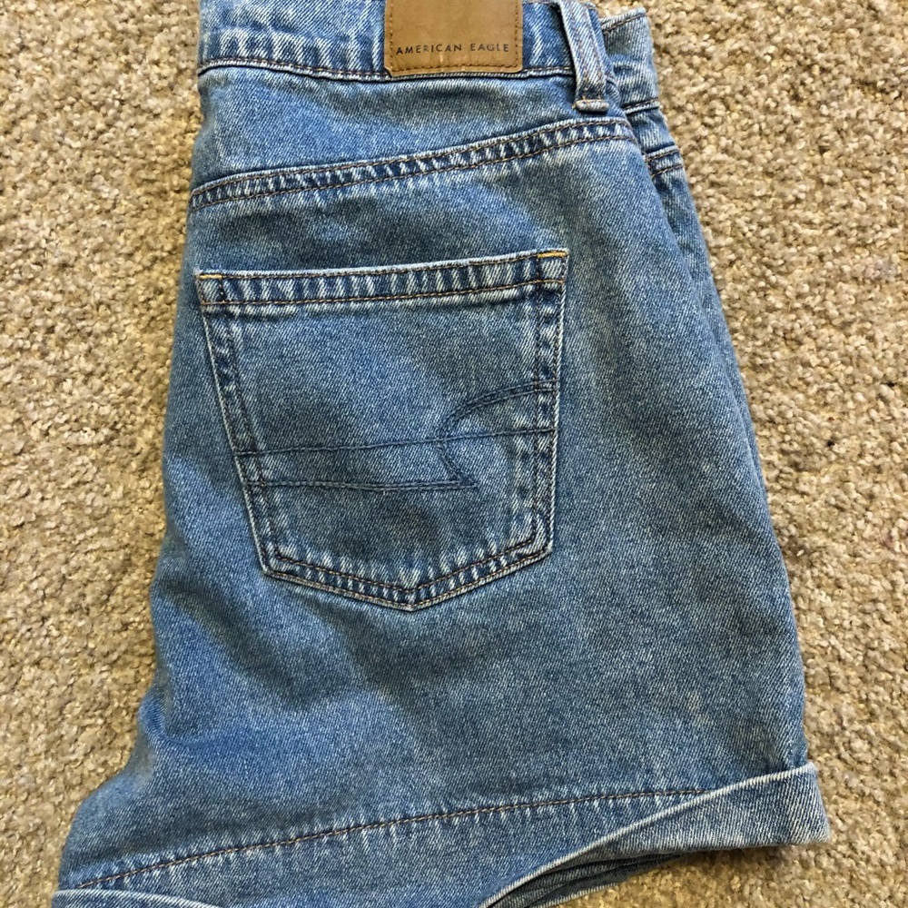 american eagle 2 mom shorts